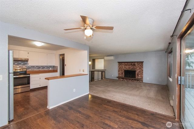 1624 W 8th Street, Port Angeles, WA 98363