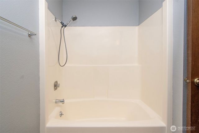 1624 W 8th Street, Port Angeles, WA 98363