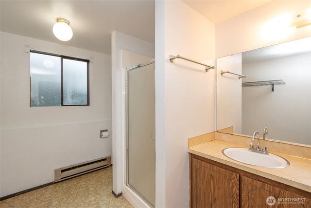 1624 W 8th Street, Port Angeles, WA 98363