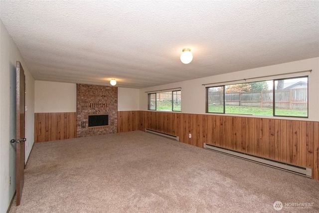 1624 W 8th Street, Port Angeles, WA 98363