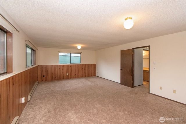 1624 W 8th Street, Port Angeles, WA 98363