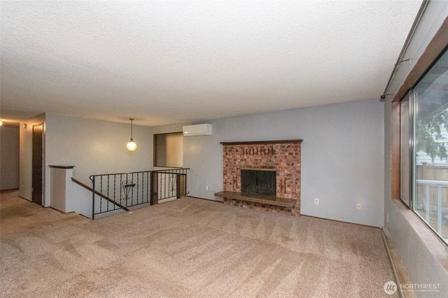 1624 W 8th Street, Port Angeles, WA 98363