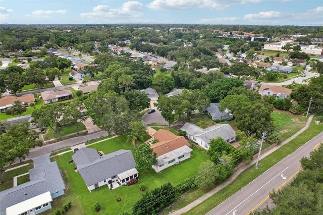 2866 THISTLE COURT N, Palm Harbor, FL 34684