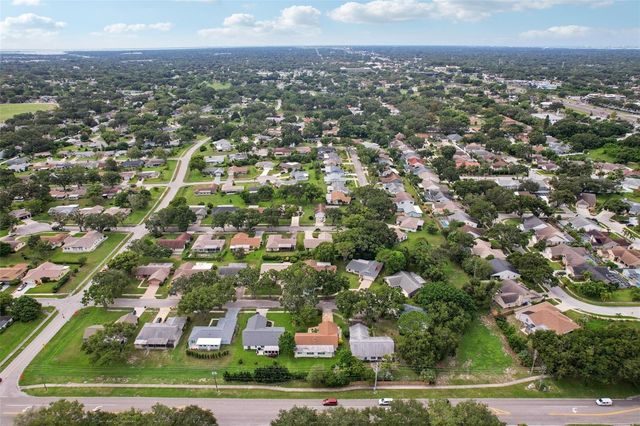 2866 THISTLE COURT N, Palm Harbor, FL 34684