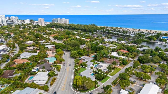 2711 Mayan Dr, Fort Lauderdale, FL 33316