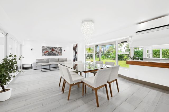 2711 Mayan Dr, Fort Lauderdale, FL 33316