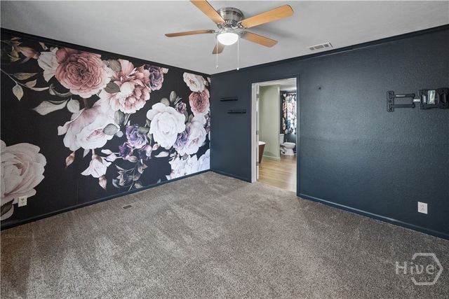 227 River Oak Dr, Bloomingdale, GA 31302