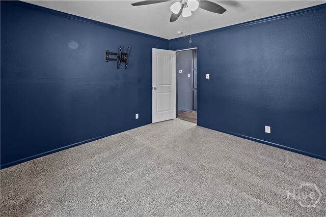 227 River Oak Dr, Bloomingdale, GA 31302