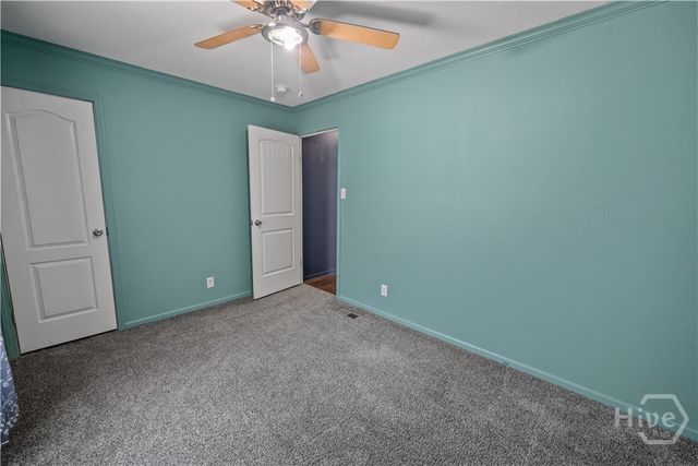 227 River Oak Dr, Bloomingdale, GA 31302