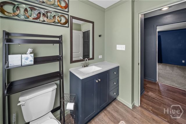 227 River Oak Dr, Bloomingdale, GA 31302