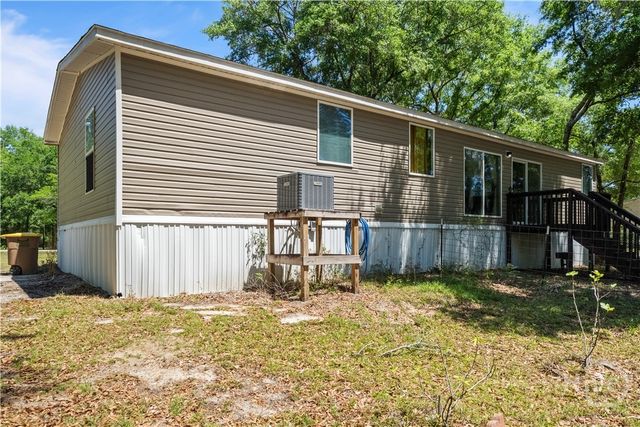 227 River Oak Dr, Bloomingdale, GA 31302