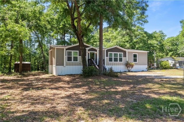 227 River Oak Dr, Bloomingdale, GA 31302