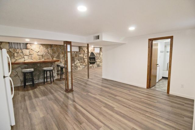 112 E FRANKLIN ST, Jefferson City, MO 65101