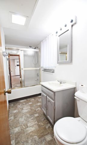 112 E FRANKLIN ST, Jefferson City, MO 65101