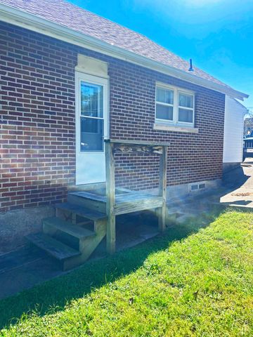 112 E FRANKLIN ST, Jefferson City, MO 65101