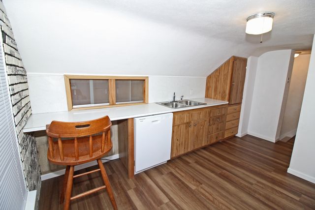 112 E FRANKLIN ST, Jefferson City, MO 65101