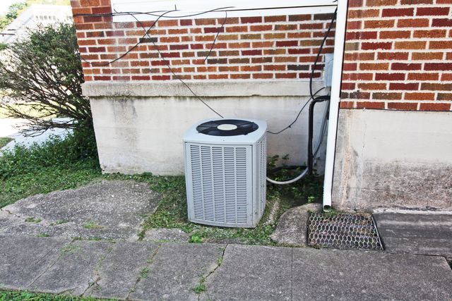 112 E FRANKLIN ST, Jefferson City, MO 65101