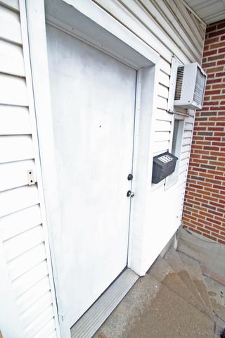 112 E FRANKLIN ST, Jefferson City, MO 65101