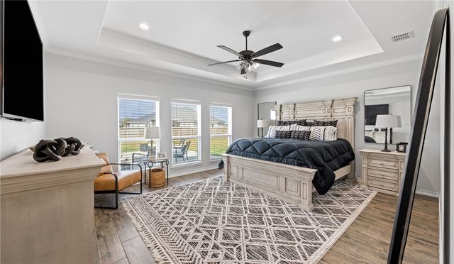 1350 Will Scarlet Ct, Corpus Christi, TX 78415