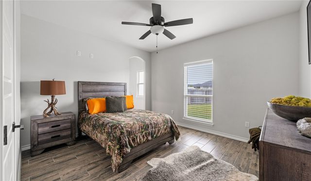 1350 Will Scarlet Ct, Corpus Christi, TX 78415