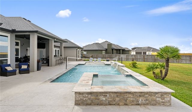 1350 Will Scarlet Ct, Corpus Christi, TX 78415