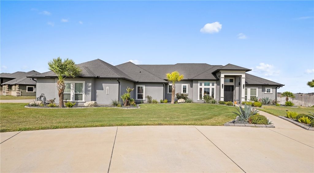 1350 Will Scarlet Ct, Corpus Christi, TX 78415