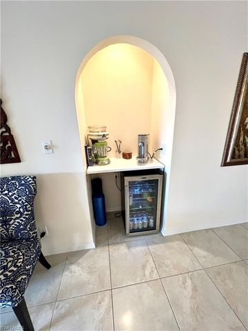 705 Augusta BLVD 9, Naples, FL 34113