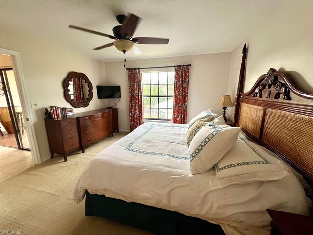 705 Augusta BLVD 9, Naples, FL 34113