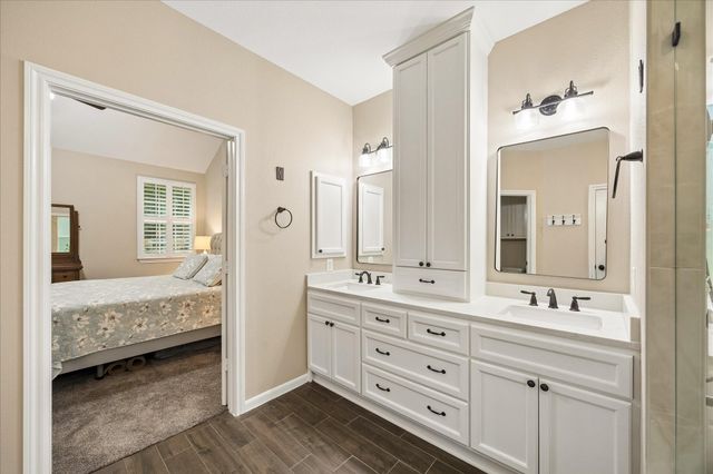 1712 County Road 103, Columbus, TX 78934