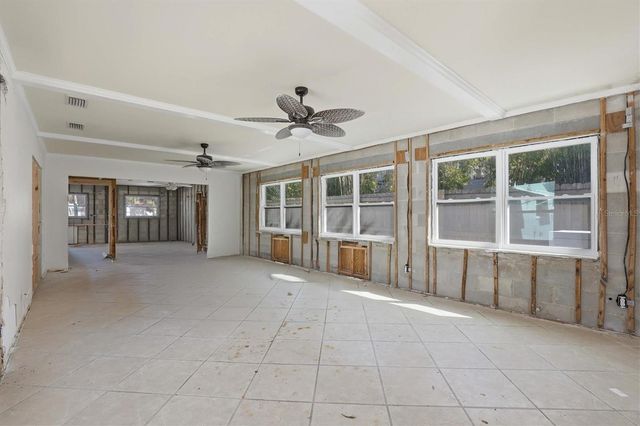 43 KIPLING PLAZA, Clearwater Beach, FL 33767