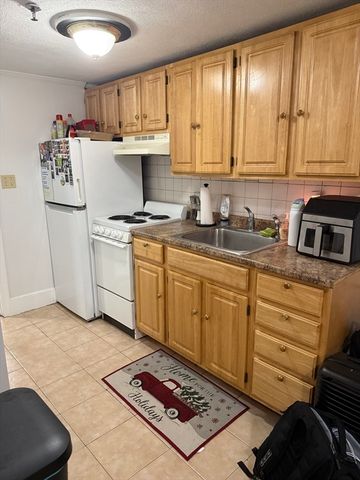 513 Beacon 1, Boston, MA 02115