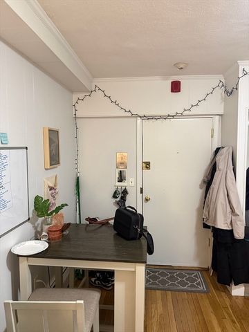 513 Beacon 1, Boston, MA 02115