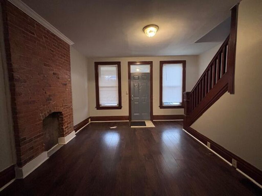 884 E Whittier Street, Columbus, OH 43206