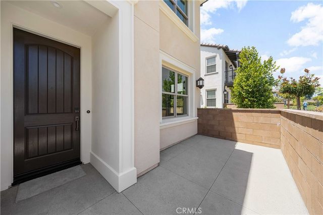 112 Newburry, Irvine, CA 92618