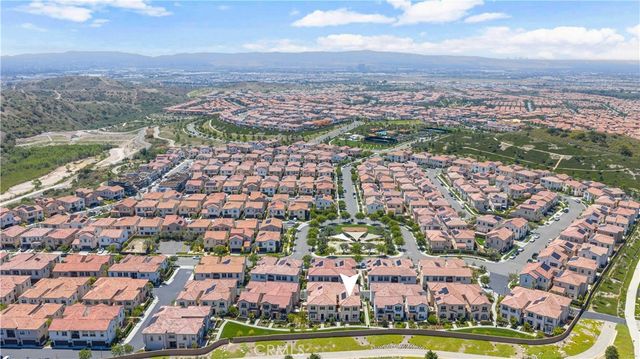 112 Newburry, Irvine, CA 92618