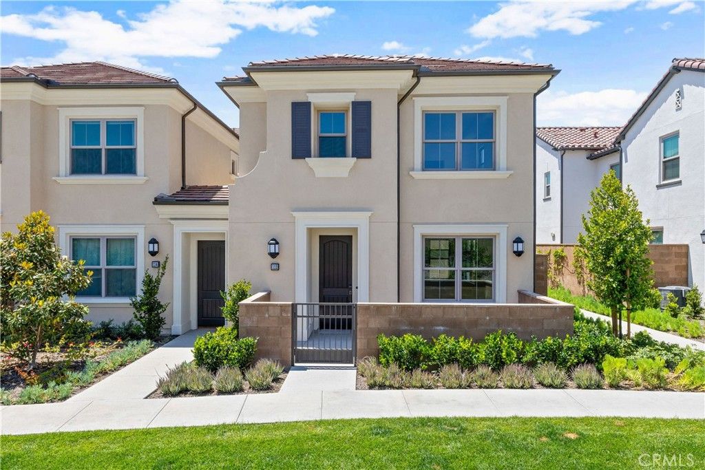 112 Newburry, Irvine, CA 92618