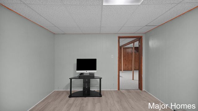 5738 Blaine Avenue SE, Kentwood, MI 49508