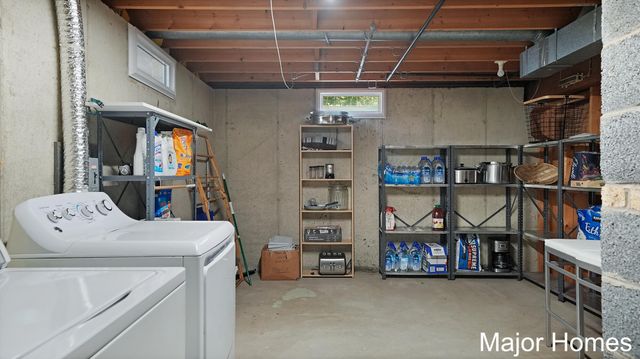 5738 Blaine Avenue SE, Kentwood, MI 49508