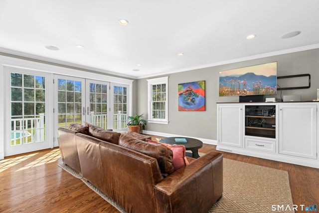 34 Horton Lane, New Canaan, CT 06840