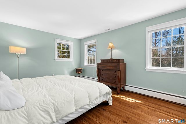 34 Horton Lane, New Canaan, CT 06840