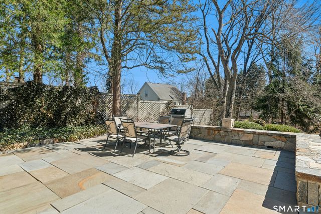 34 Horton Lane, New Canaan, CT 06840