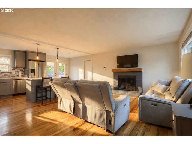 9165 Sw 70TH Ave, Portland, OR 97223