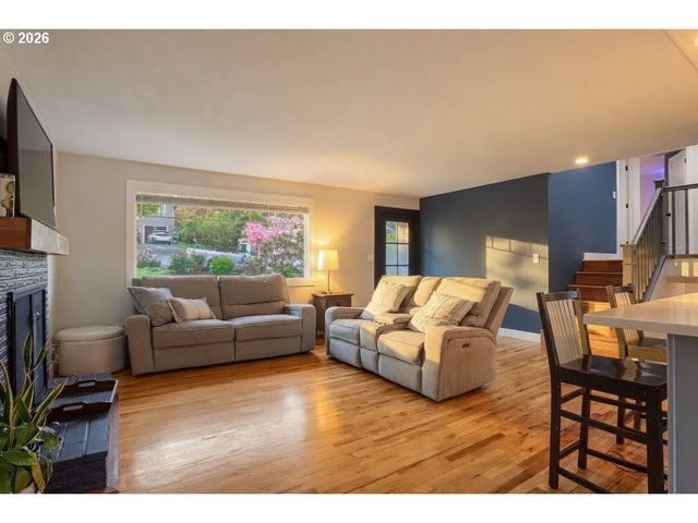 9165 Sw 70TH Ave, Portland, OR 97223