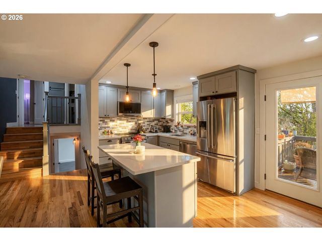 9165 Sw 70TH Ave, Portland, OR 97223