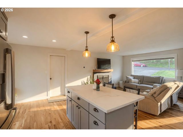 9165 Sw 70TH Ave, Portland, OR 97223