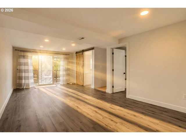 9165 Sw 70TH Ave, Portland, OR 97223