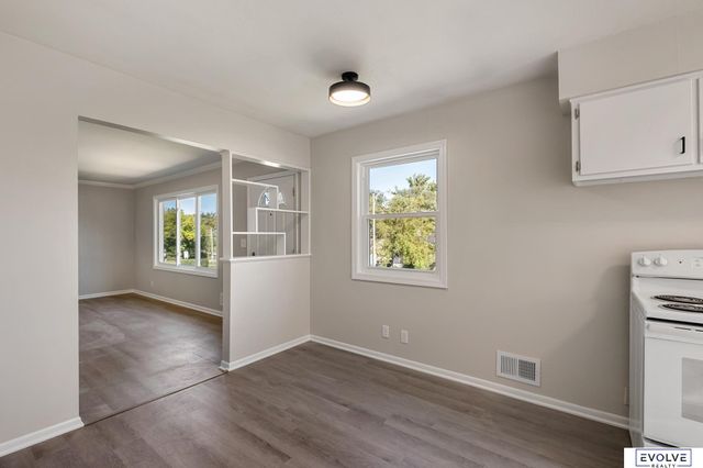 7524 N 34th Street, Omaha, NE 68112