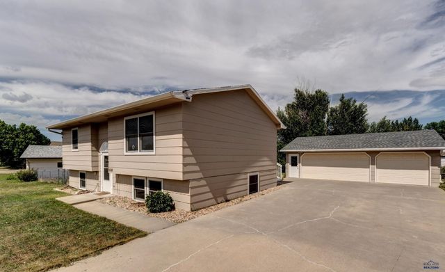4510 PATRIOT LN, Rapid City, SD 57701