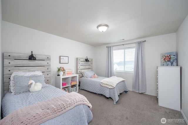 739 N Doumit Drive, Moses Lake, WA 98837