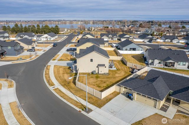 739 N Doumit Drive, Moses Lake, WA 98837